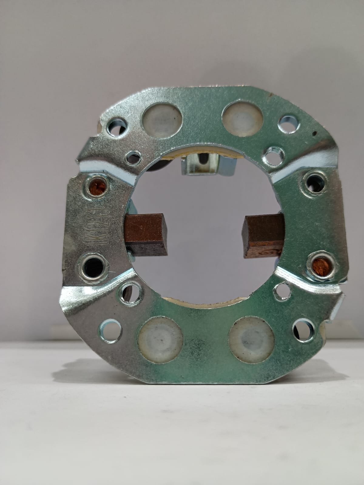 Porta Escovas Para Motor De Arranque Ik1211 - Imagem 3